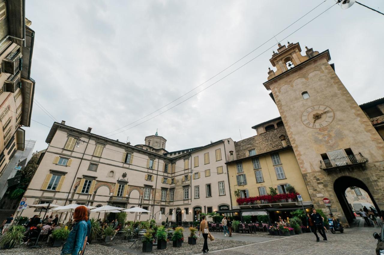 Old Town Square Daire Bergamo Dış mekan fotoğraf